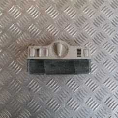 Priekšējo sēdvietu apgaismojums priekš VW GOLF IV 1999