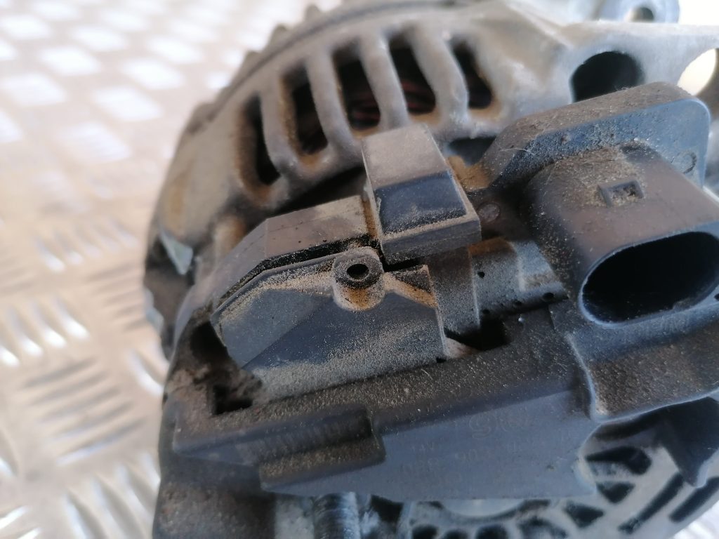 Ģenerators priekš VW GOLF IV 1999