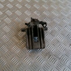 Aizmugurējais kreisais suports priekš VW GOLF IV 1999