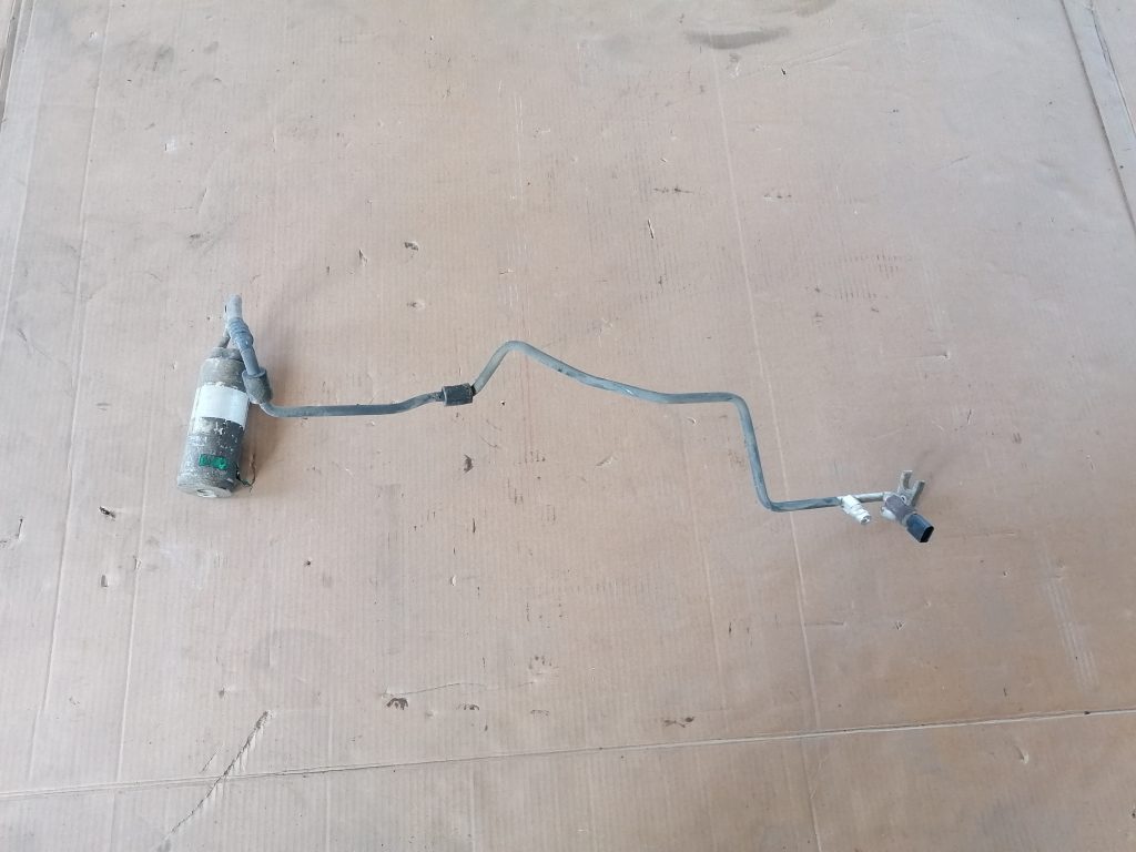 Gaisa kondicioniera galvenā caurule priekš VW GOLF IV 1999