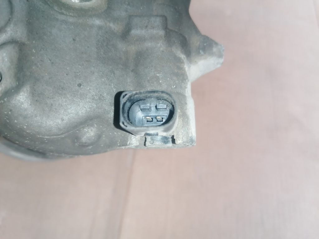 Gaisa kondicioniera kompresors priekš VW PASSAT 2007 UNIVERSAL SILVER 3 Gaisa kondicioniera kompresors priekš VW PASSAT 2007 UNIVERSAL SILVER