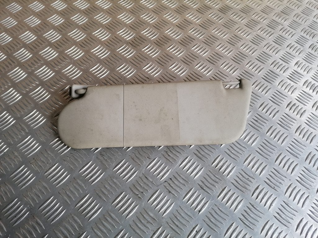 Saules aizsargs priekš OPEL ASTRA 2002 2 Saules aizsargs priekš OPEL ASTRA 2002