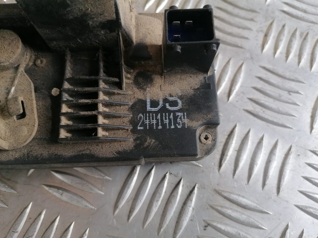 Aizmugurējo kreiso durvju slēdzene priekš OPEL ASTRA 2002 5 Aizmugurējo kreiso durvju slēdzene priekš OPEL ASTRA 2002