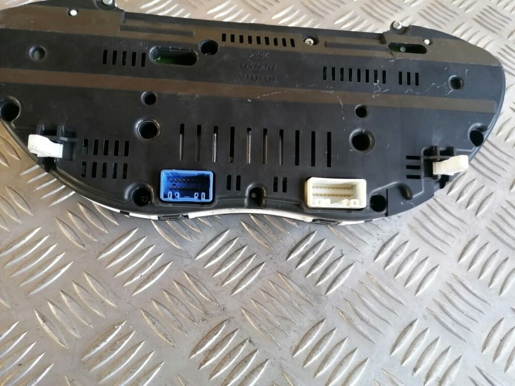 Spidometrs priekš TOYOTA AVENSIS 2007 4 Spidometrs priekš TOYOTA AVENSIS 2007