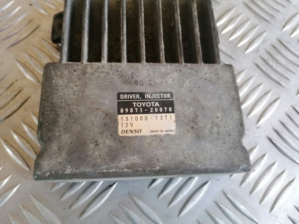 Degvielas smidzinātāju vadības bloks priekš TOYOTA AVENSIS 2007