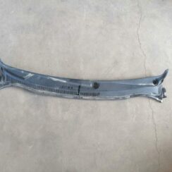 Vējstikla uzlikas (deflektora) režģis priekš TOYOTA AVENSIS 2007