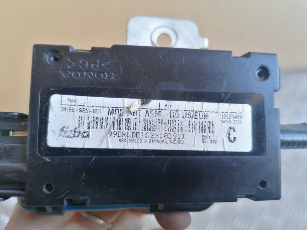 Antenas pastiprinātāja bloks priekš HONDA ACCORD 2007 YR562P