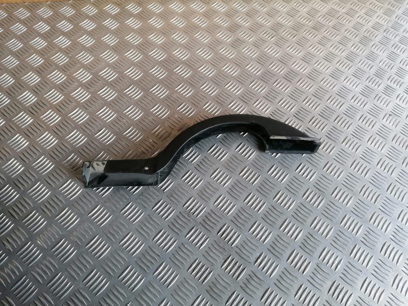 Bagažnieka eņģes uzlika priekš HONDA ACCORD 2007 YR562P 1 Bagažnieka eņģes uzlika priekš HONDA ACCORD 2007 YR562P