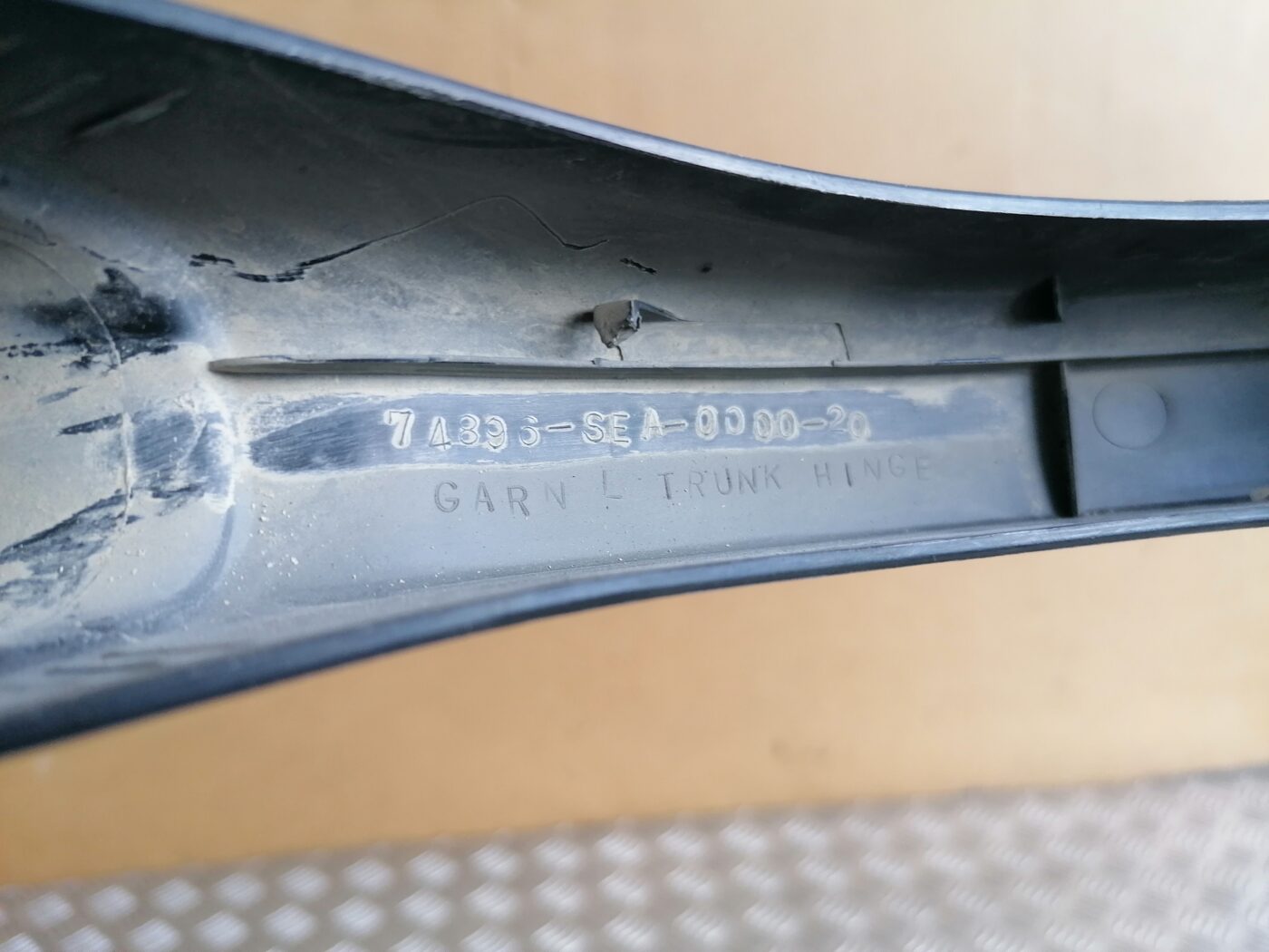 Bagažnieka eņģes uzlika priekš HONDA ACCORD 2007 YR562P 2 Bagažnieka eņģes uzlika priekš HONDA ACCORD 2007 YR562P