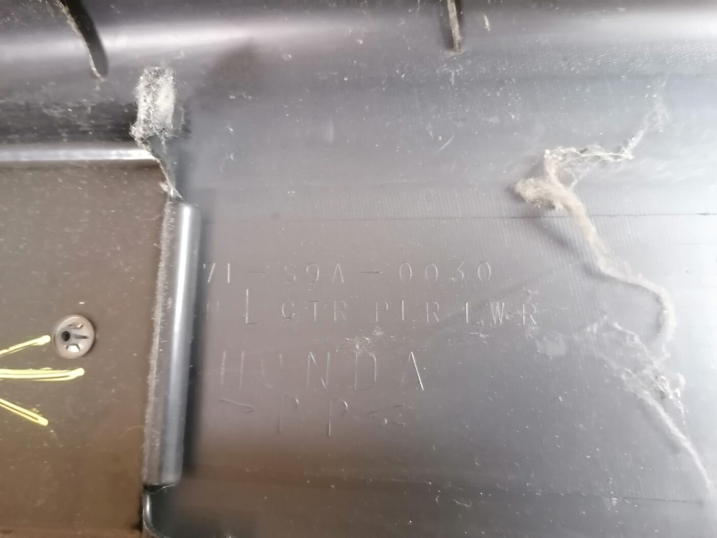 Vidējas salona statnes apdare priekš HONDA CR-V 2006