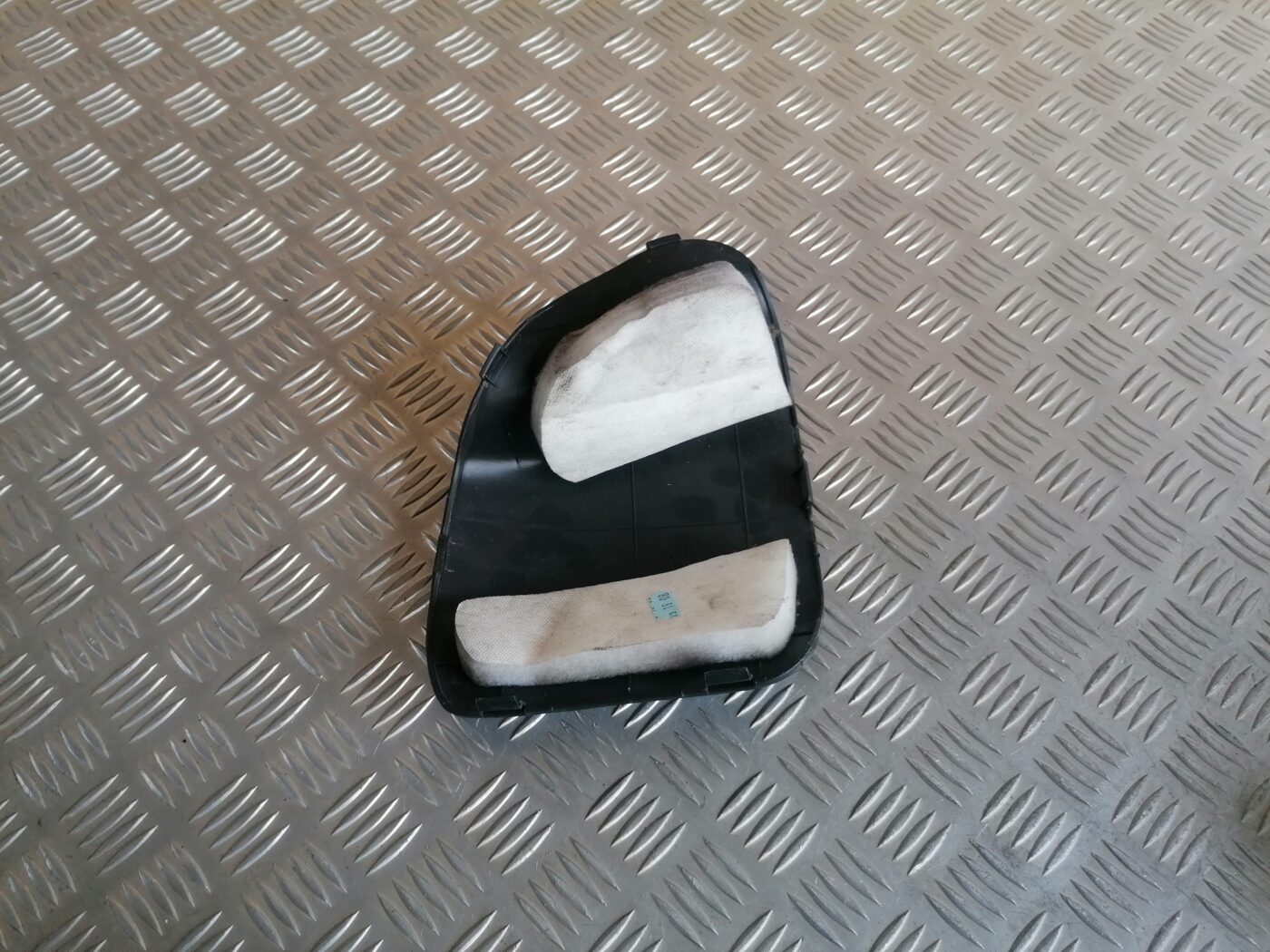 Salona plastmasa priekš HONDA CR-V 2006 2 Salona plastmasa priekš HONDA CR-V 2006