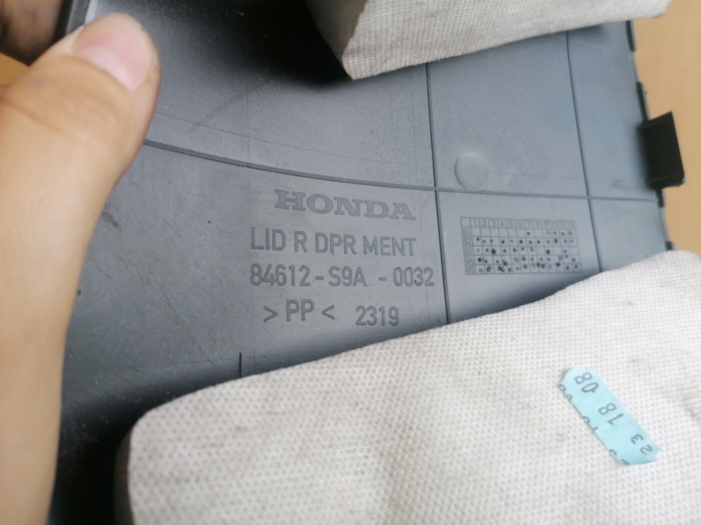 Salona plastmasa priekš HONDA CR-V 2006 3 Salona plastmasa priekš HONDA CR-V 2006