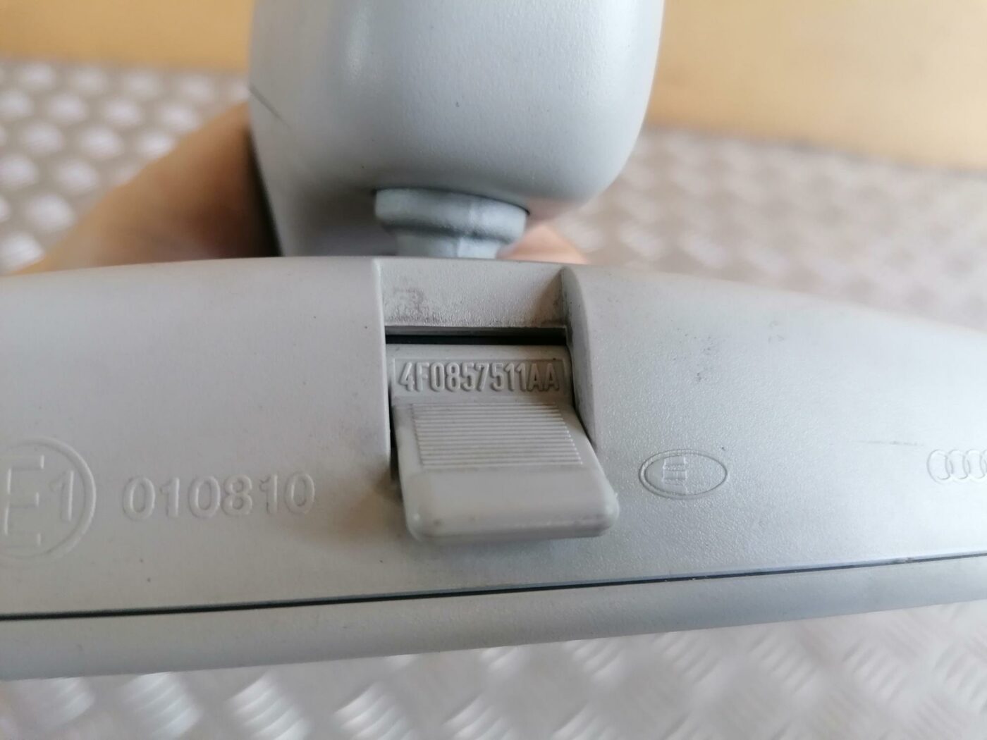 Salona atpakaļskata spogulis priekš AUDI A6 2008 3 Salona atpakaļskata spogulis priekš AUDI A6 2008