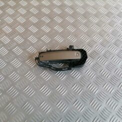 Priekšējāis kreisais durvju rokturis priekš AUDI A6 2008