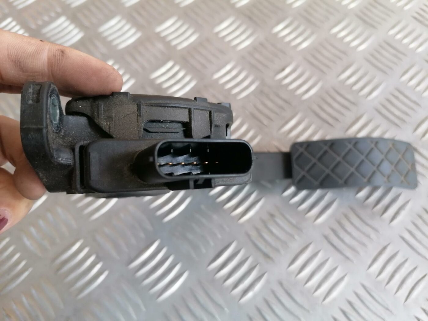 Gāzes pedālis priekš AUDI A6 2008 2 Gāzes pedālis priekš AUDI A6 2008