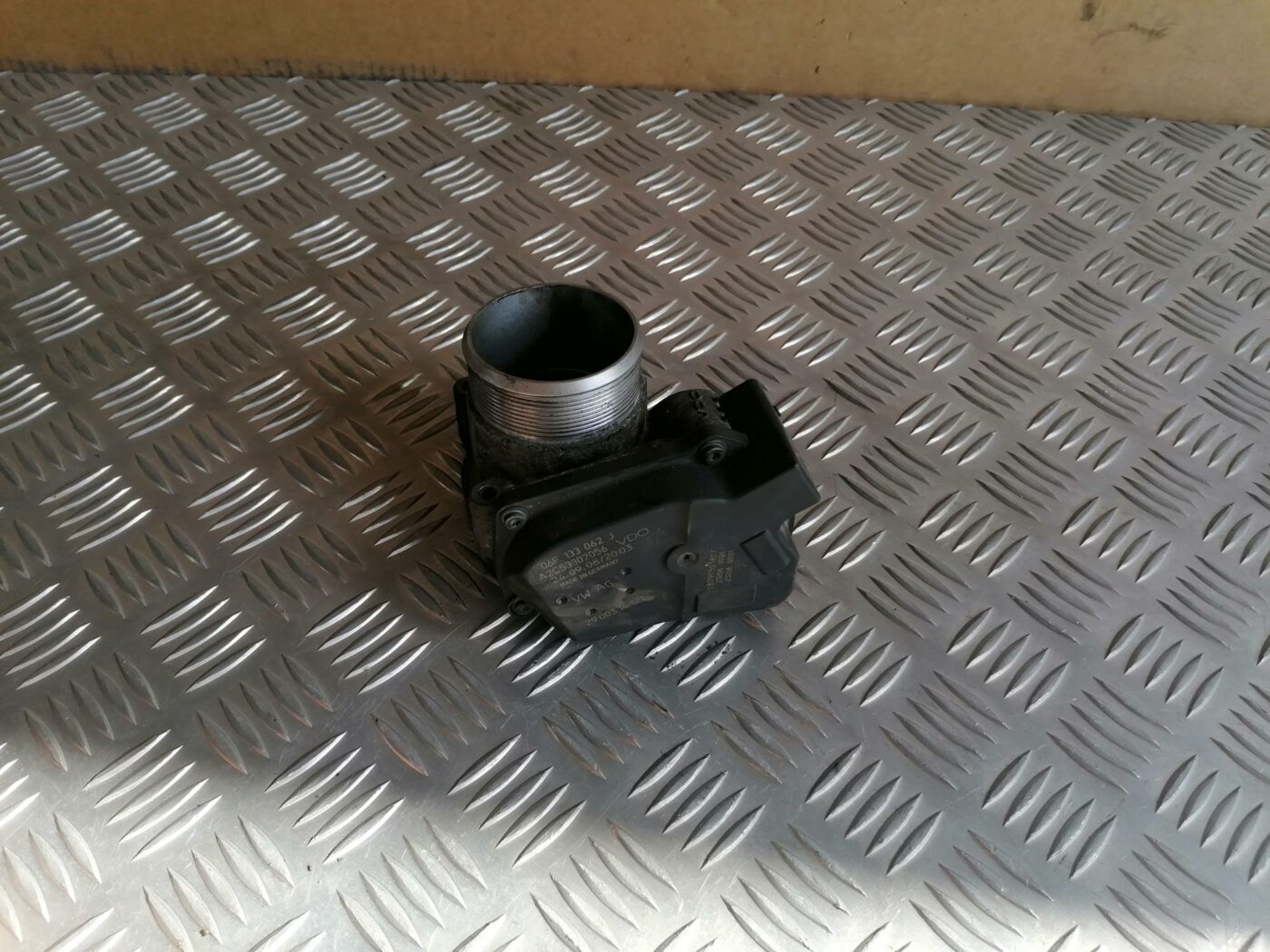 Droseļvārsts priekš AUDI A6 2008 2 Droseļvārsts priekš AUDI A6 2008