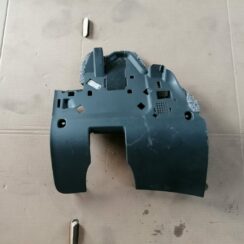 Mērinstrumentu paneļa apdare (zem stūres) priekš AUDI A6 2008