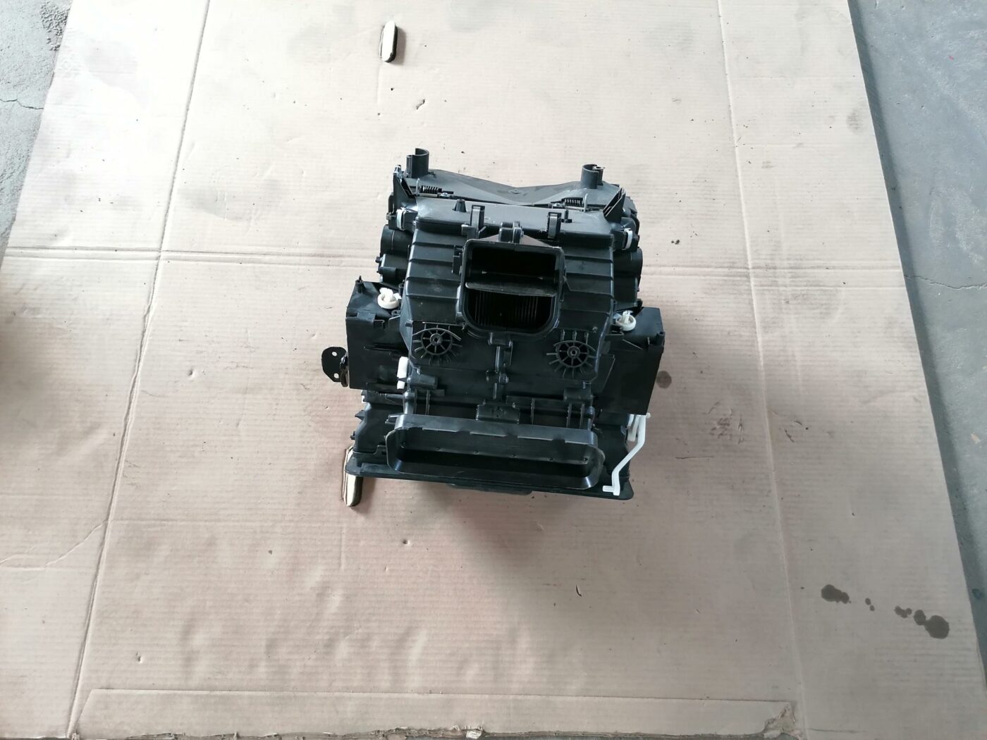 Salona sildītājs priekš AUDI A6 2008