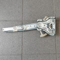 Stikla pacelšanas mehānisms priekšējais labais priekš TOYOTA AVENSIS 2007