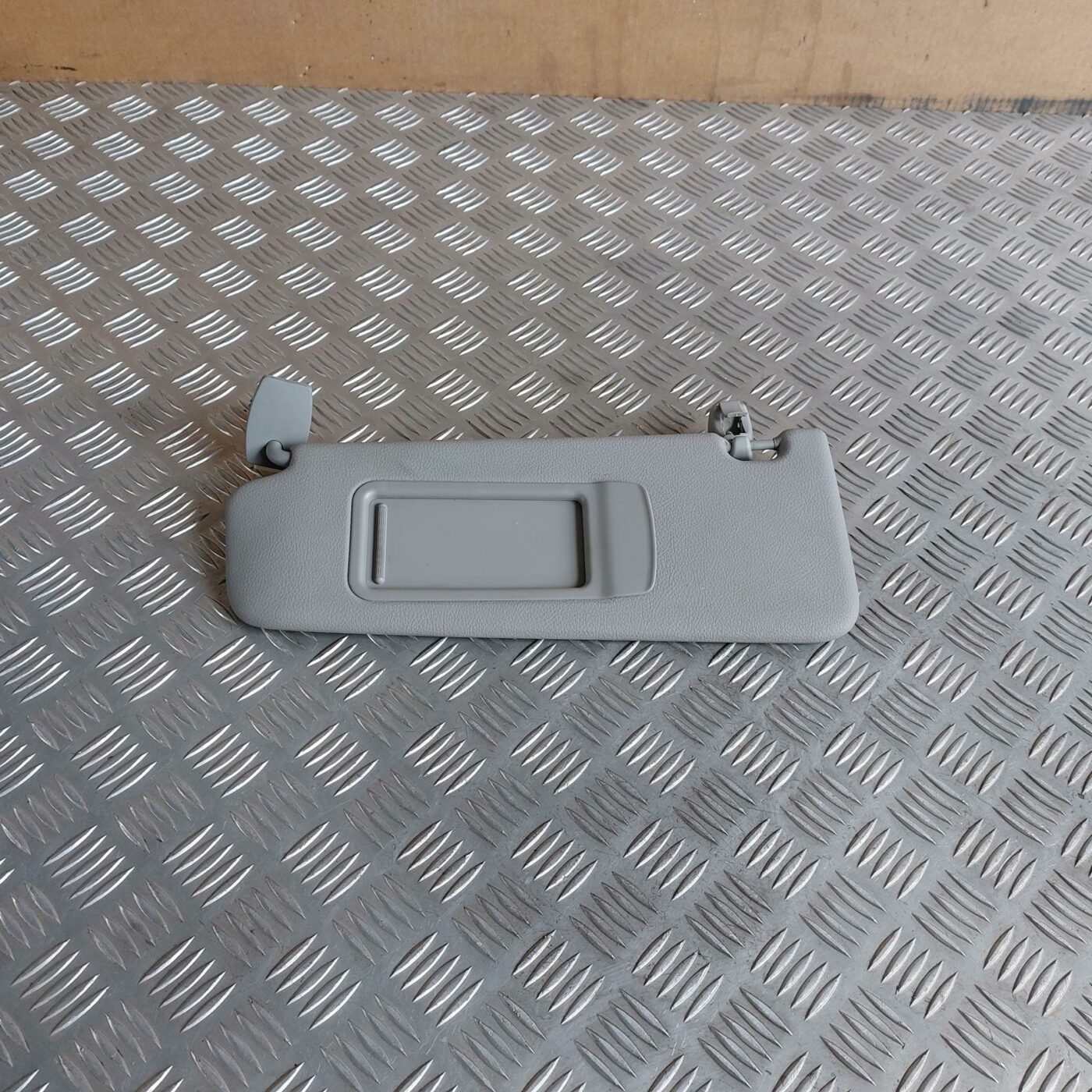 Saules aizsargs priekš BMW 520D F11 2011 TOURING 1 Saules aizsargs priekš BMW 520D F11 2011 TOURING