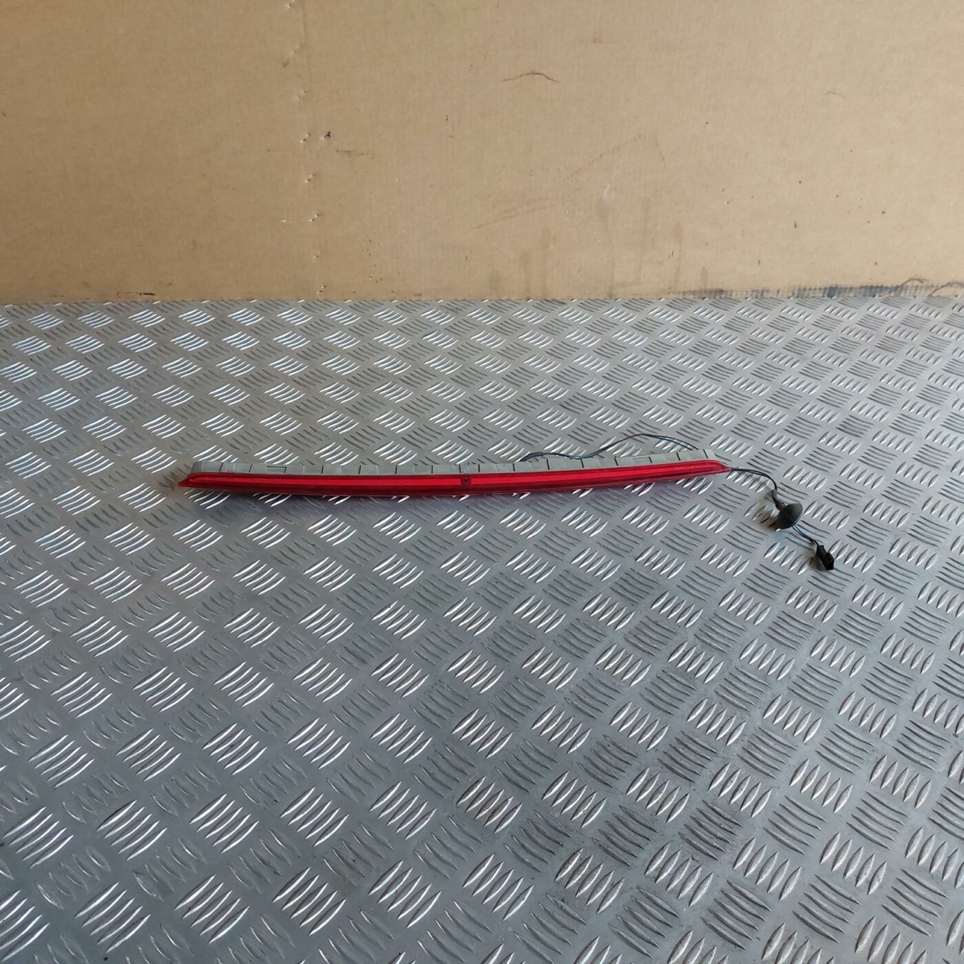 Stop signāls priekš BMW 520D F11 2011 TOURING 1 Stop signāls priekš BMW 520D F11 2011 TOURING