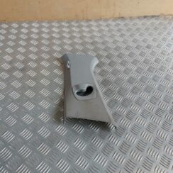 Vidējas salona statnes apdare priekš BMW 520D F11 2011 TOURING