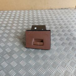 Mantu glabāšanas nodalījums vadītāja pusē priekš BMW 520D F11 2011 TOURING