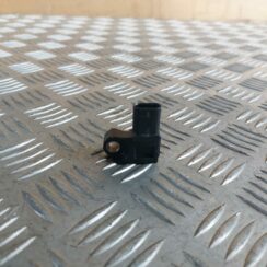 Sadales vārpstas devējs priekš BMW 520D F11 2011 TOURING