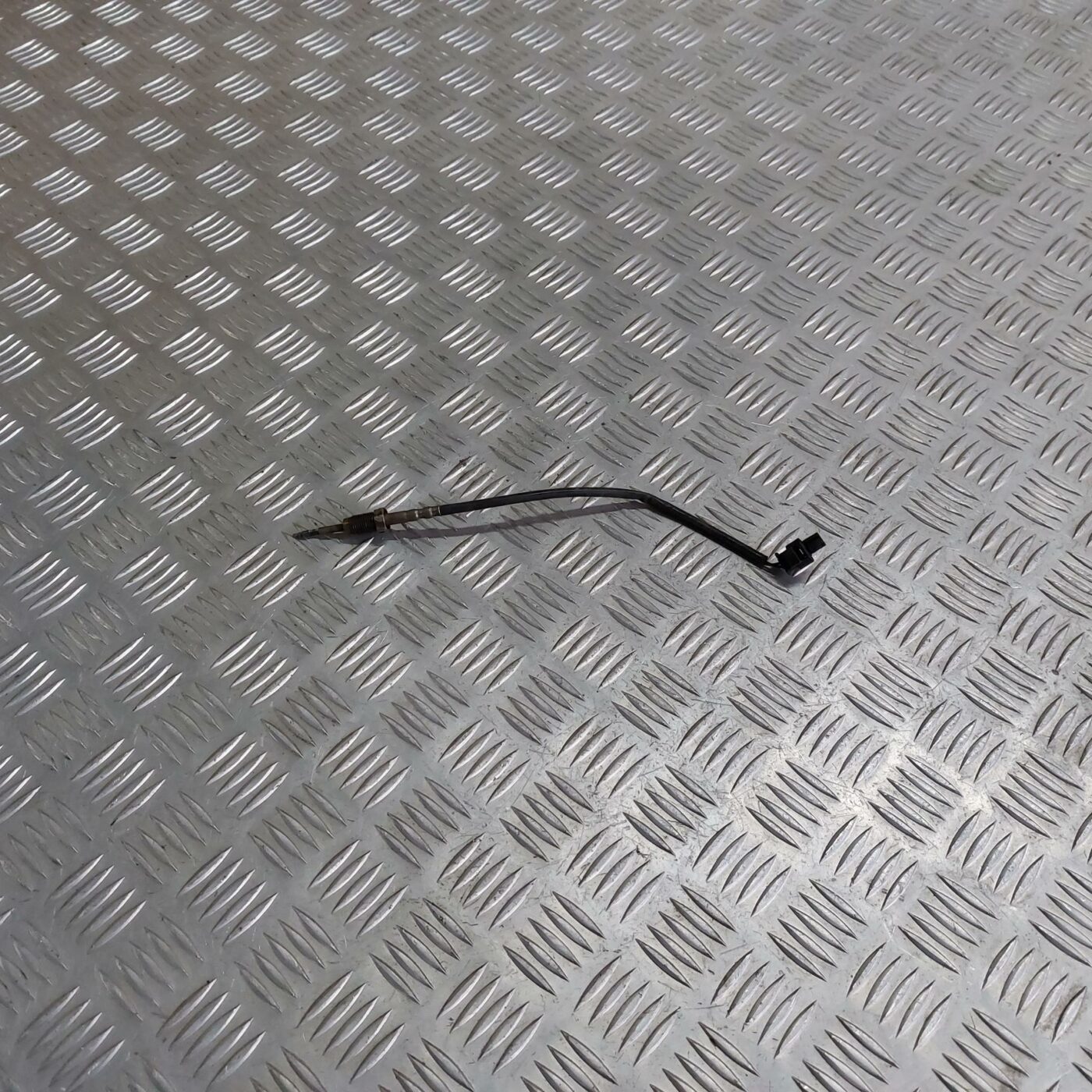 Izplūdes gāzu temperatūras devējs priekš BMW 520D F11 2011 TOURING 1 Izplūdes gāzu temperatūras devējs priekš BMW 520D F11 2011 TOURING