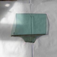 Aizmugurējo kreiso durvju stikls priekš BMW 520D F11 2011 TOURING