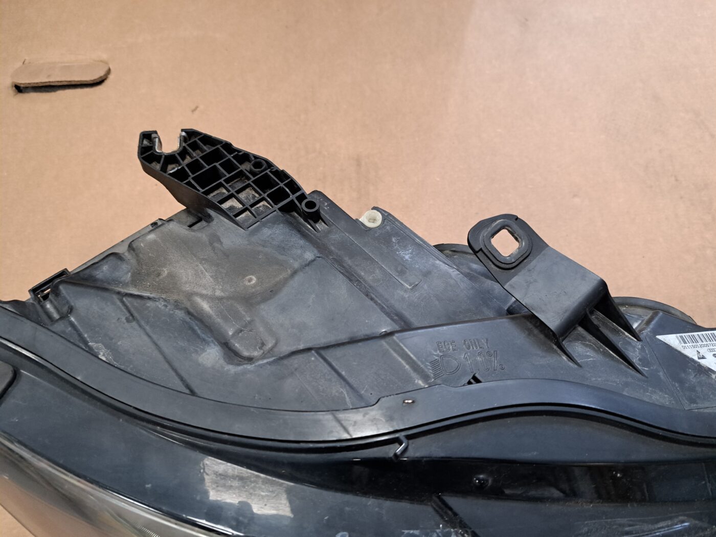 Priekšējais labais lukturis priekš AUDI A6 C7 2010-2015 4G0941006C