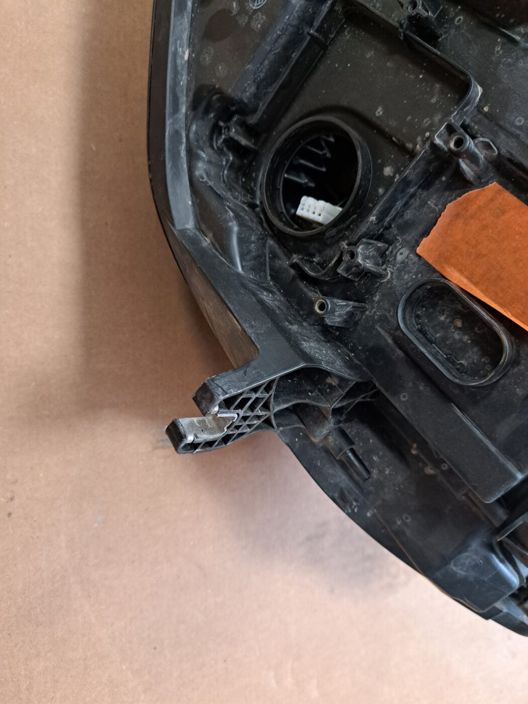 Priekšējais labais lukturis priekš AUDI A6 C7 2010-2015 4G0941006C