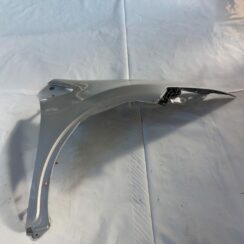 Priekšējais labais spārns priekš HONDA CIVIC 2006