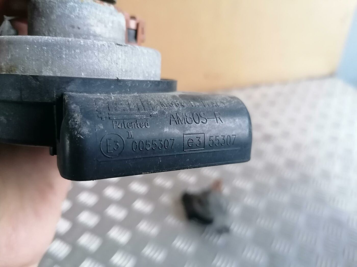 Skaņas signāls priekš VOLVO S80 2004