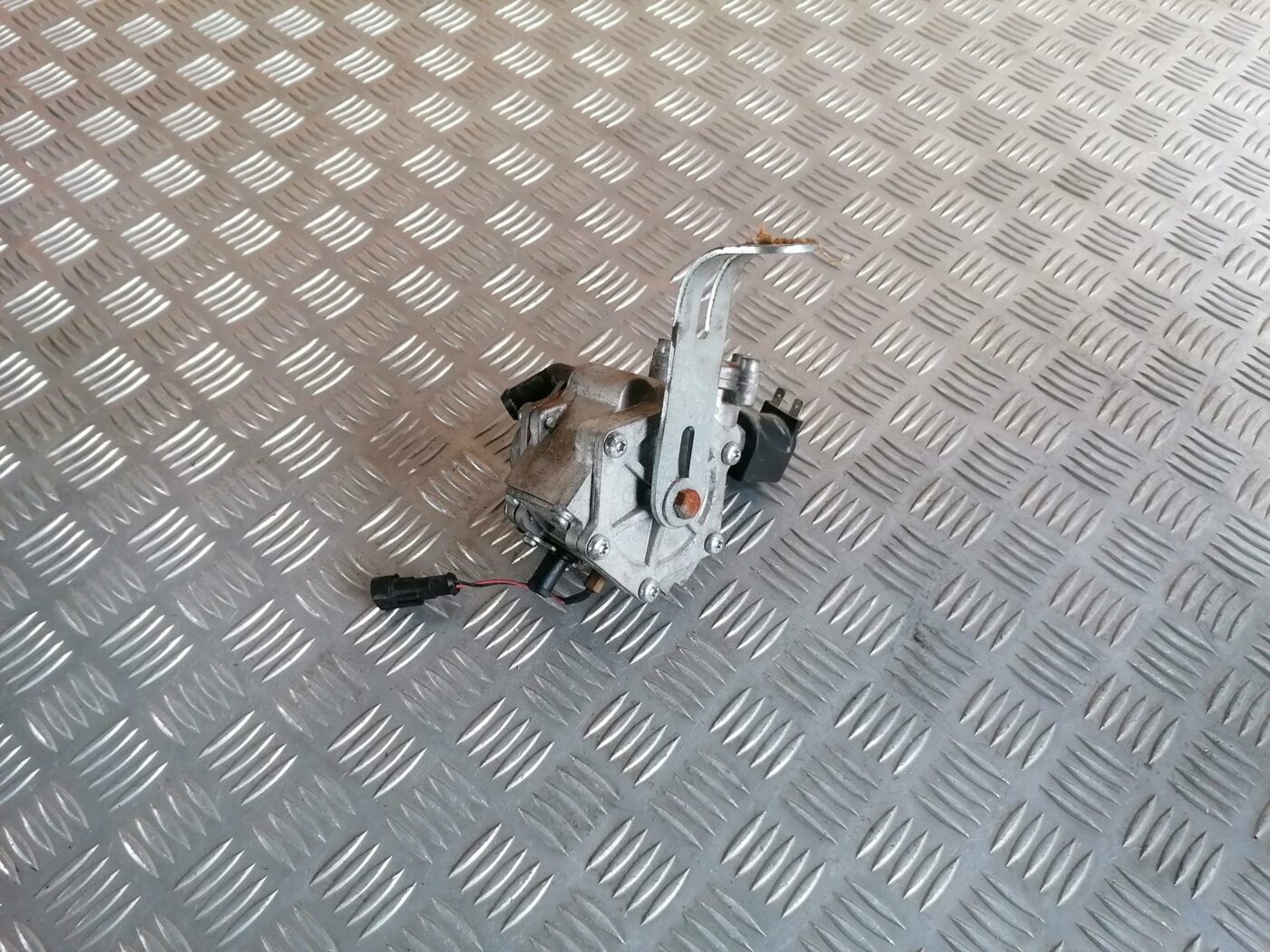 Gāzes sistēmas reduktors priekš VOLVO S80 2004