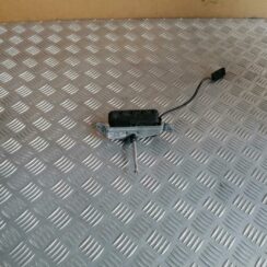 Priekšēja luktura tīrīšanas mehānisms priekš VOLVO S80 2004