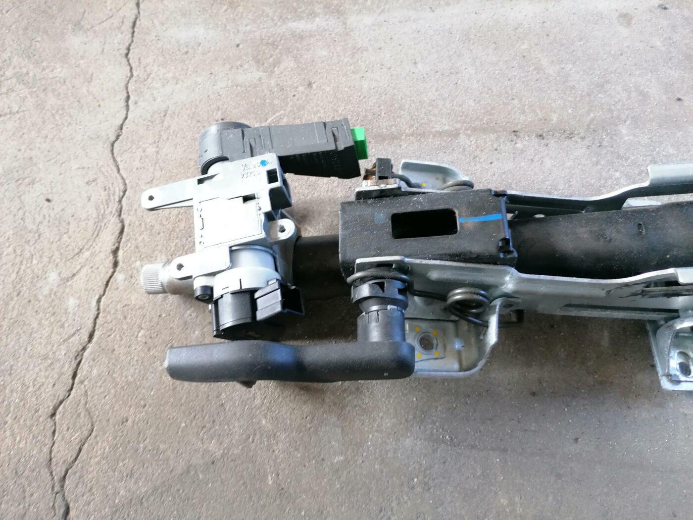 Stūres statne priekš VOLVO S80 2004 2 Stūres statne priekš VOLVO S80 2004