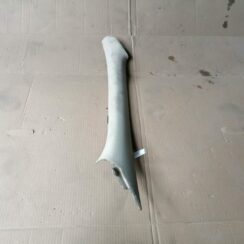 Priekšējas salona statnes apdare priekš VOLVO S80 2004