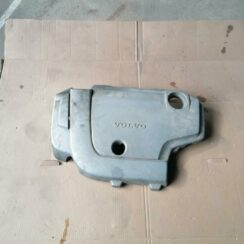 Dzinēja dekoratīvais vāks priekš VOLVO S80 2004