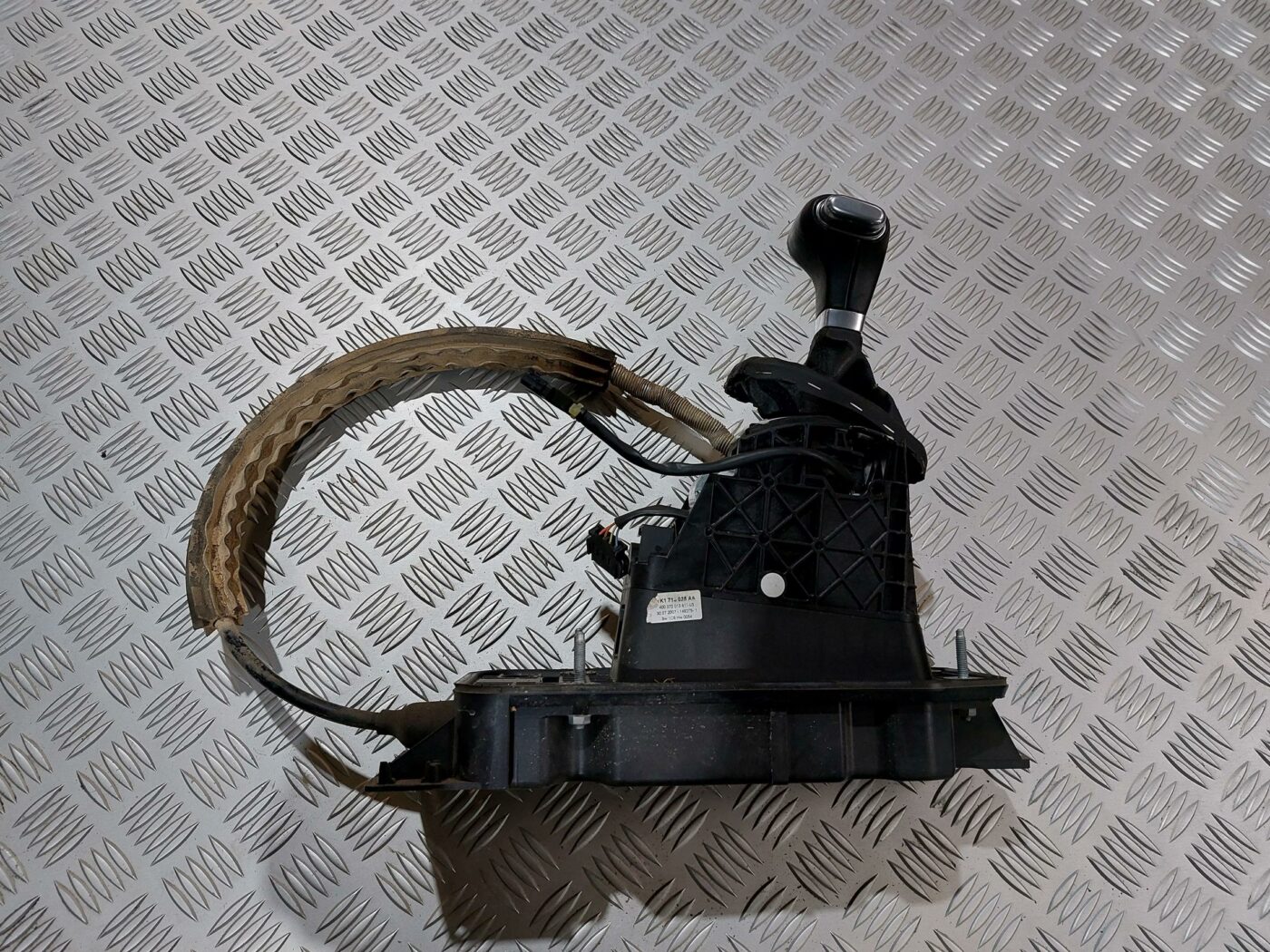 Ātrumu pārslēgšanas slēdzis priekš VW JETTA 2008 1 Ātrumu pārslēgšanas slēdzis priekš VW JETTA 2008