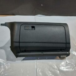 Mantu glabāšanas nodalījums pasažiera pusē priekš VW JETTA 2008