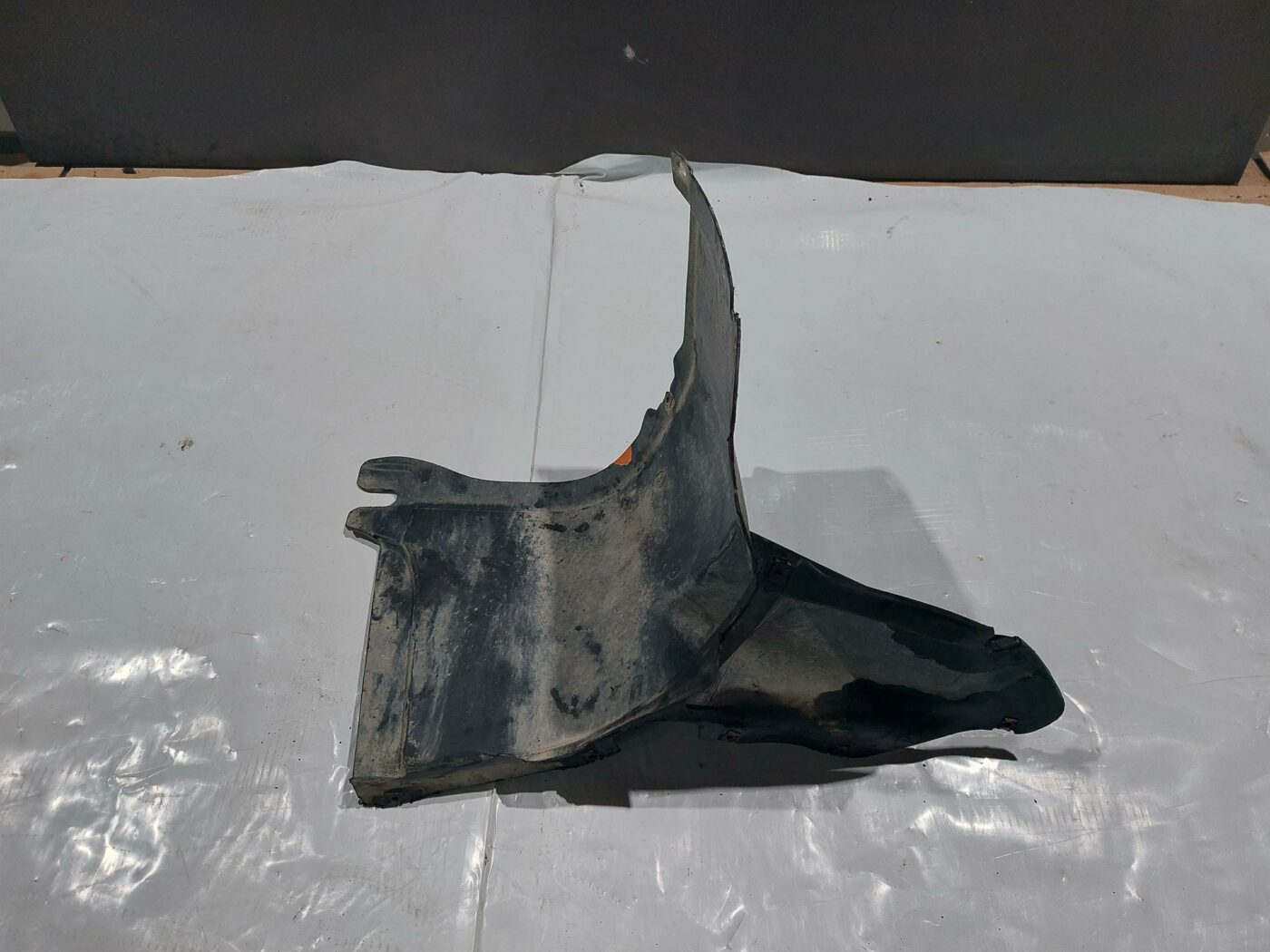 Priekšējais labais paspārns priekš VW JETTA 2008