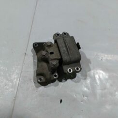 Ātrumkārbas kronšteins priekš VW JETTA 2008