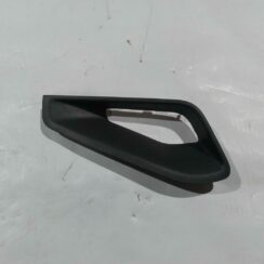 Centrālās konsoles (apdares) sānu panelis priekš VW JETTA 2008