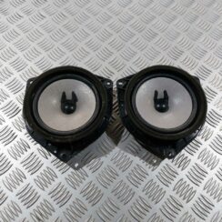 Durvju skaļrunis, apakšā priekš TOYOTA COROLLA VERSO 2006