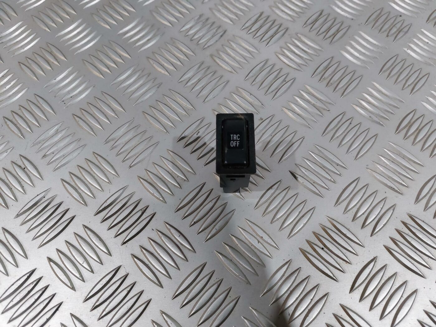 ESP poga priekš TOYOTA COROLLA VERSO 2006 1 ESP poga priekš TOYOTA COROLLA VERSO 2006