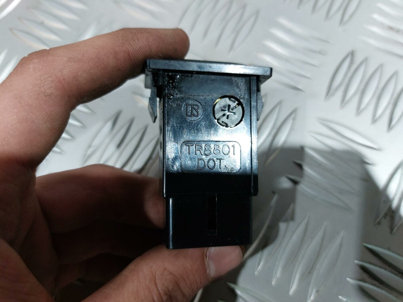 ESP poga priekš TOYOTA COROLLA VERSO 2006 3 ESP poga priekš TOYOTA COROLLA VERSO 2006