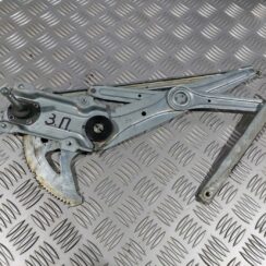 Stikla pacelšanas mehānisms aizmugurējais labais priekš TOYOTA COROLLA VERSO 2006