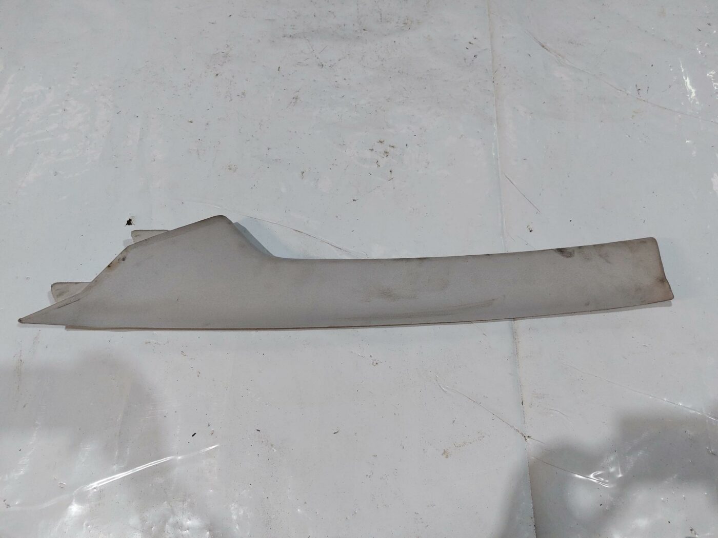 Priekšējas salona statnes apdare priekš TOYOTA COROLLA VERSO 2006 1 Priekšējas salona statnes apdare priekš TOYOTA COROLLA VERSO 2006