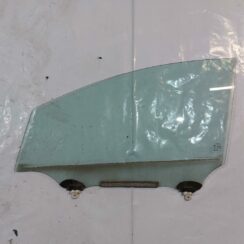 Priekšējo kreiso durvju stikls priekš TOYOTA COROLLA VERSO 2006